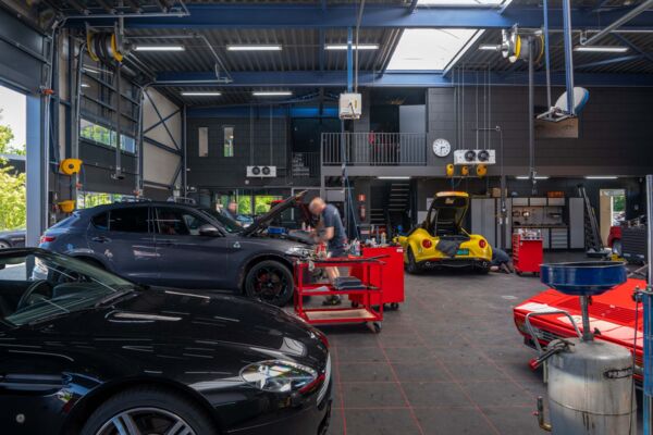 VEN_z8f9149-Prins-Auto-LR-23