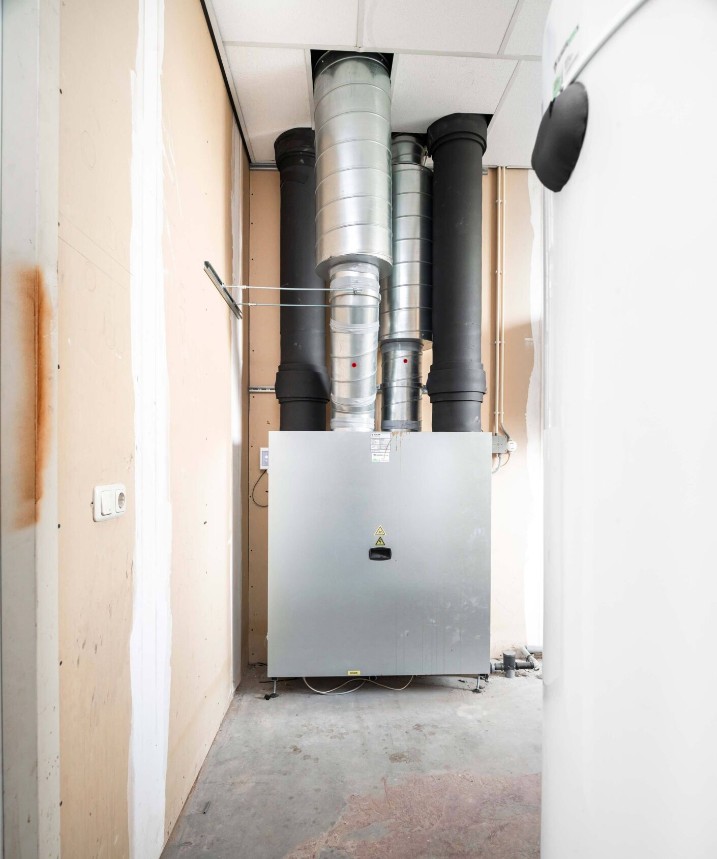 VEN_z6f5068_Avanti_LR_38