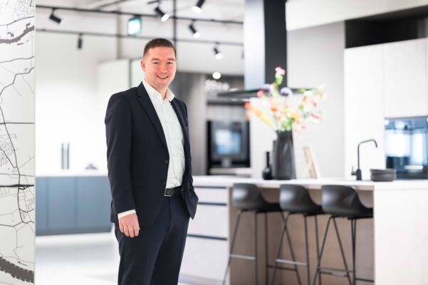 VEN_z6f5123_Avanti_LR_25